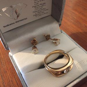 Women's Diamond Ring